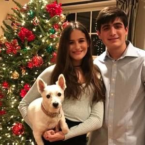 Meet your Posher, Leslie